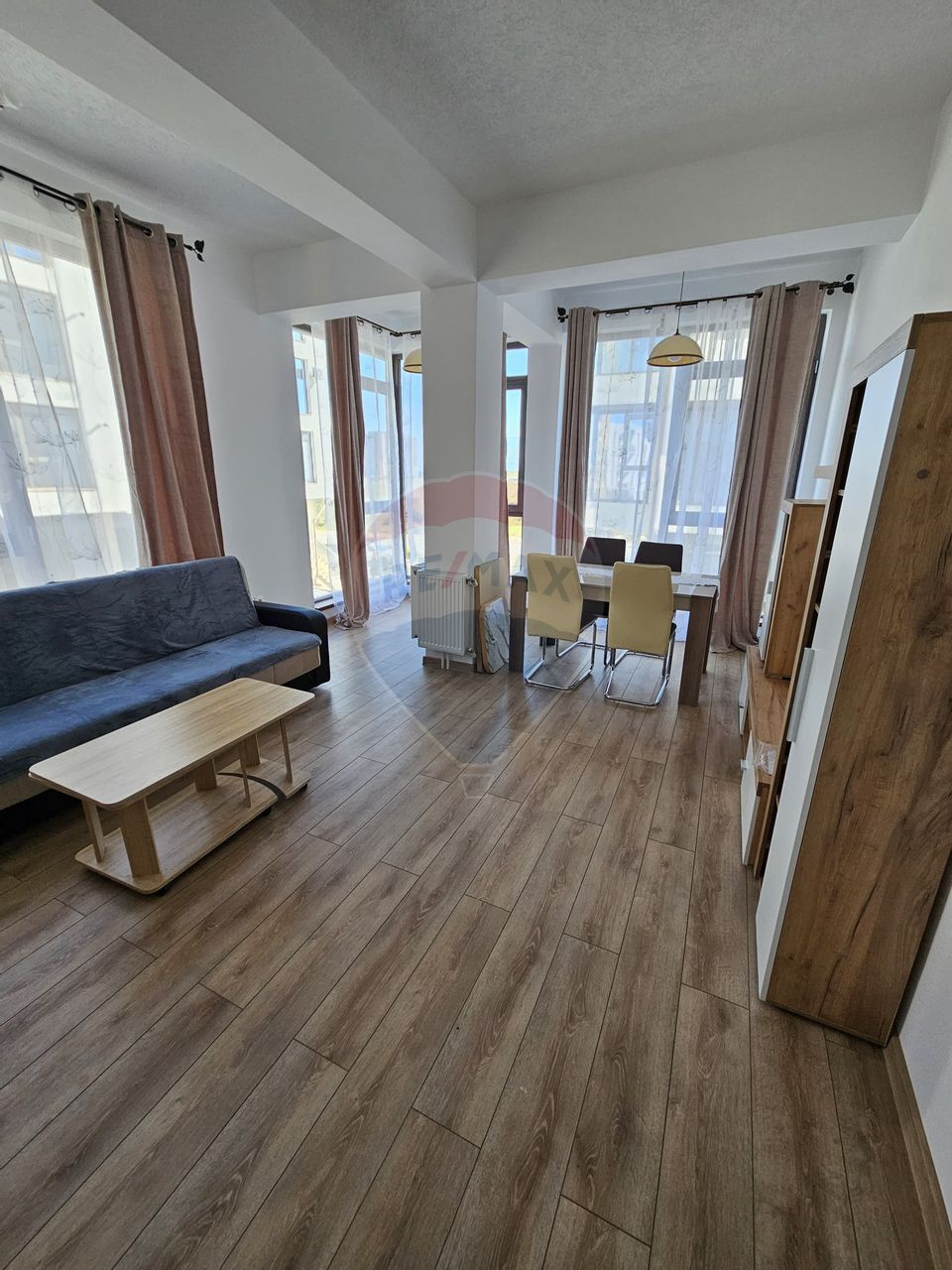 3 room Apartment for rent, Periferie area