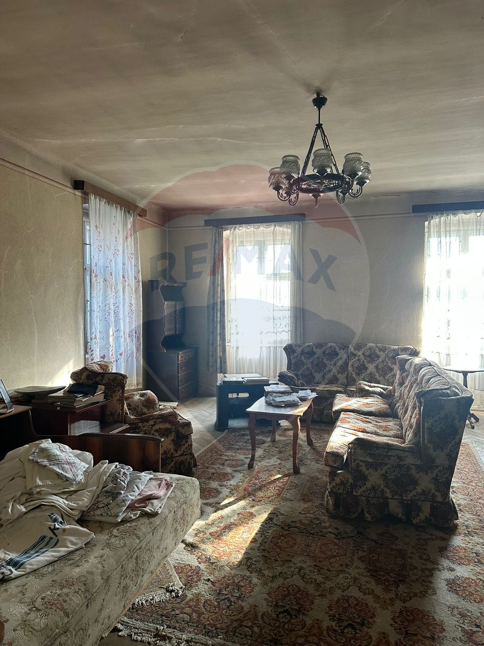 Casă / Vilă cu 3 camere parte din proiectul Muzeul Caselor Nespuse