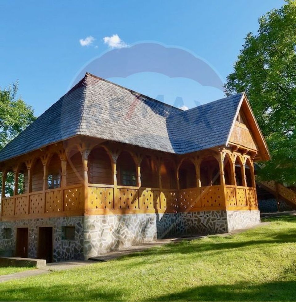 6 room House / Villa for sale