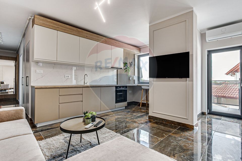 Apartament cu 3 camere de închiriat, parcare subterana, Complex Cozia