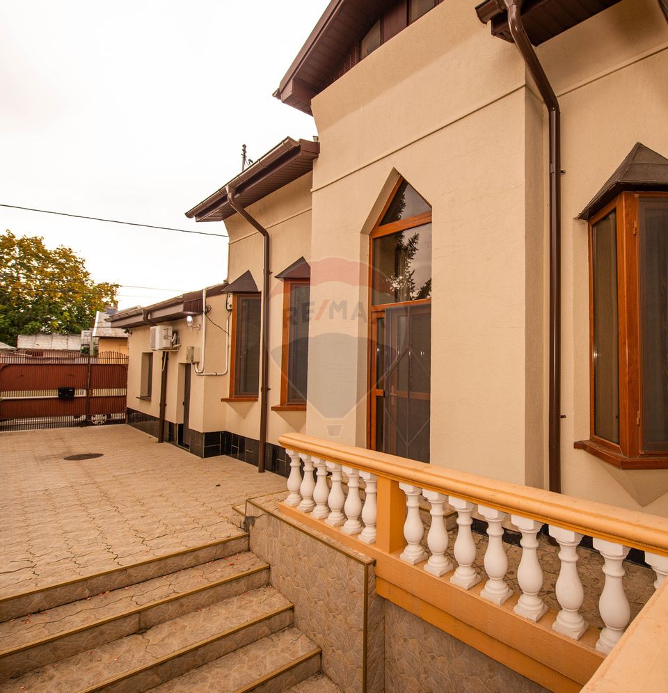 6 room House / Villa for sale, Central area