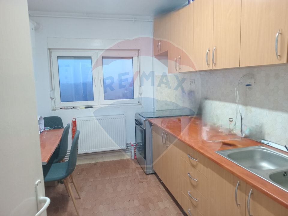 Inchiriere apartament 4 camere  pe Faleza Muresului Polivalenta