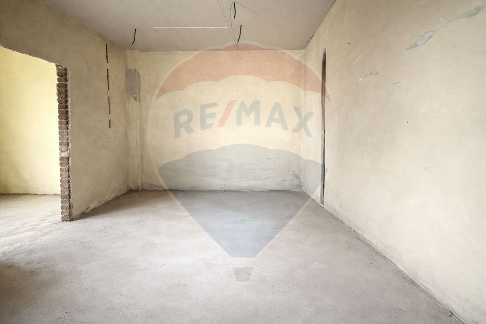 Casă / Vilă cu 2 camere de vânzare în zona Dacia