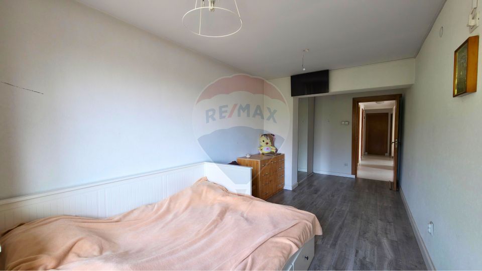 7 room House / Villa for sale, Giulesti area