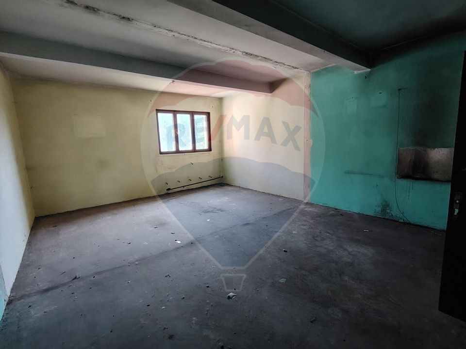 Spațiu de birouri/apartamente de 756m.p. de vânzare