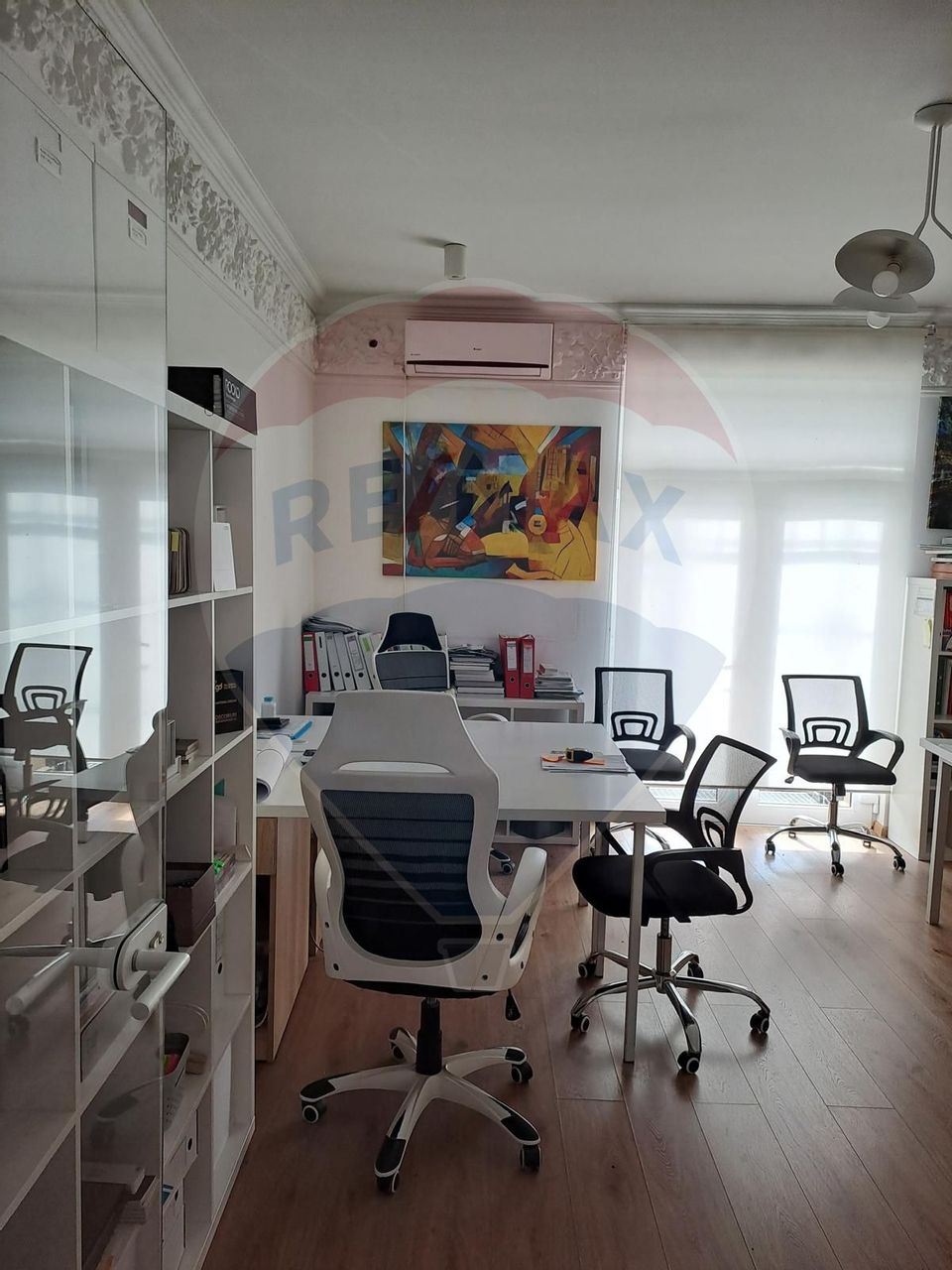 44sq.m Office Space for rent, Central area