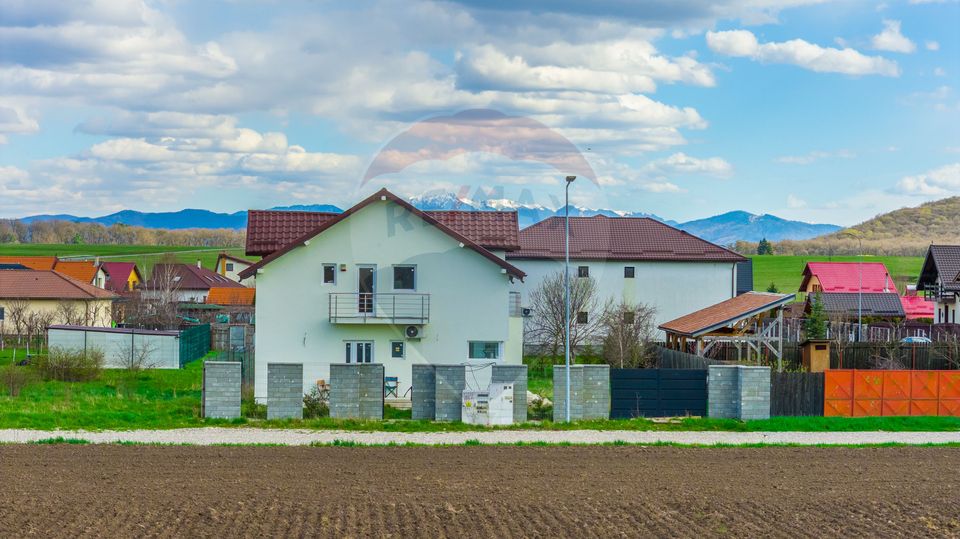 Casă / Vilă oportunitate rar întâlnită !