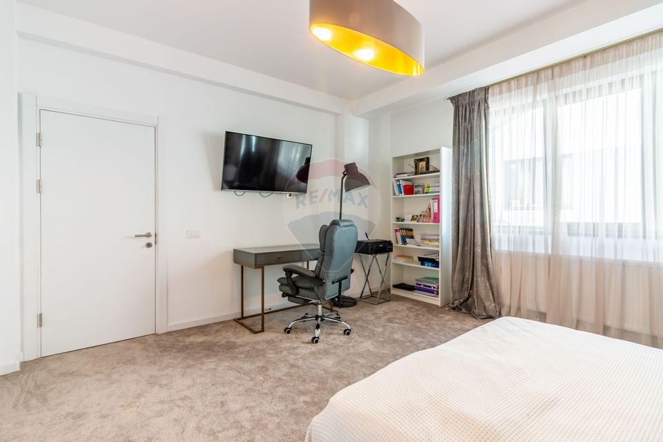 Casă / Vilă cu 4 camere de vânzare în Popesti Leordeni