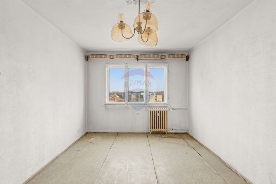 Apartament cu 3 camere de vânzare în zona Aurel Vlaicu