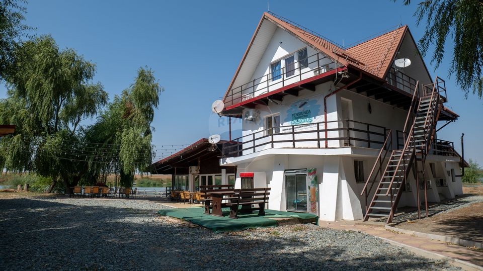 10 room Hotel / Pension for sale