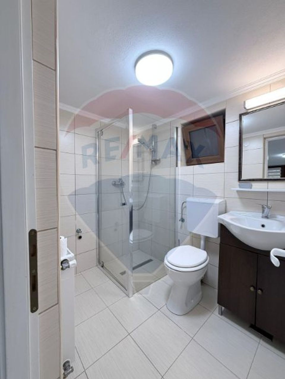 Apartament Spațios și Luminos în Zona Centrală-Inchiriere