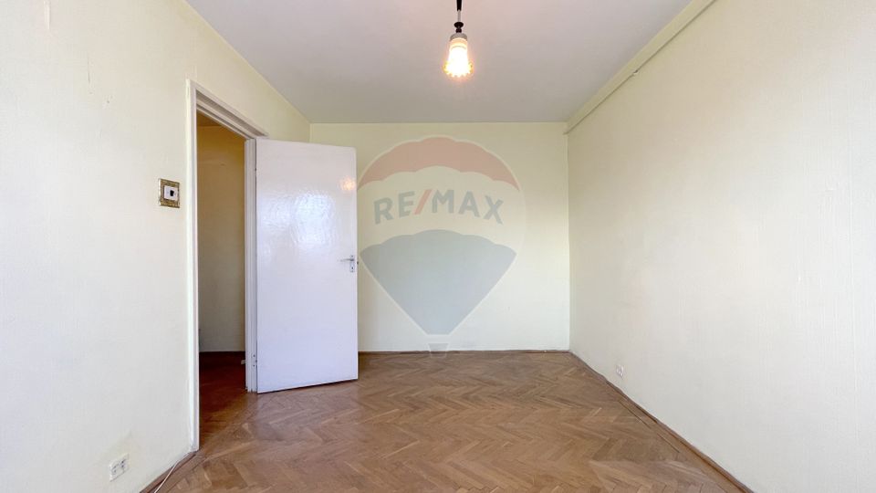 REZERVAT !  ! Apartament 2 camere str. Zizinului