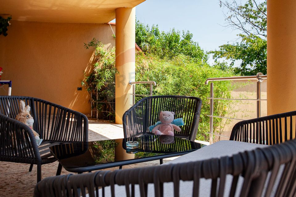 Casă modernă și spațioasă cu piscină,saună și sală de fitness – Pecica