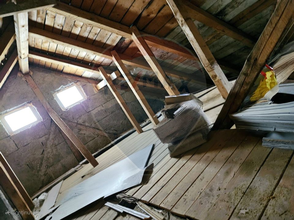 Casă / Vilă cu 5 camere de vânzare