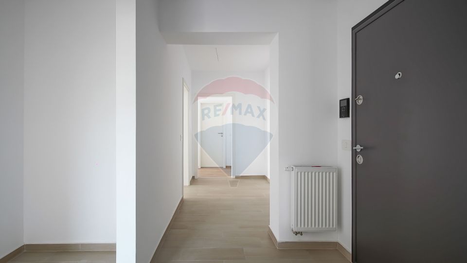 3 room Apartment for sale, Tractorul area