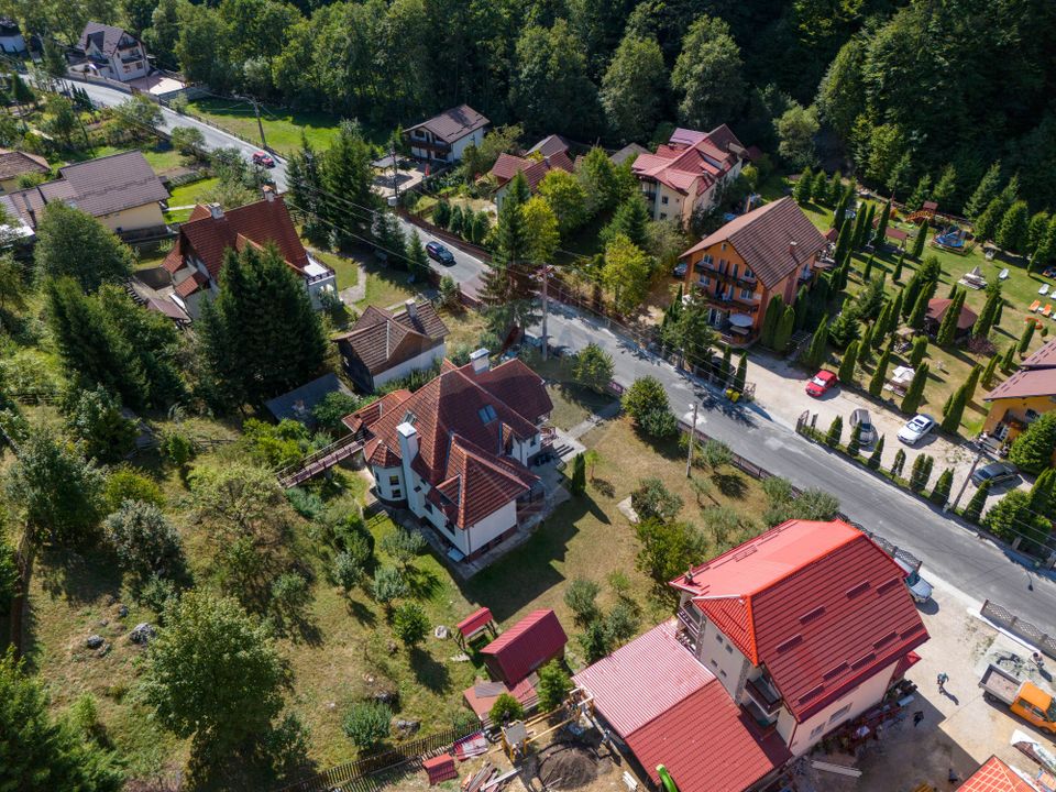 Vilă Moieciu, 375 mp util + teren 2.992 mp, View - Comision 0