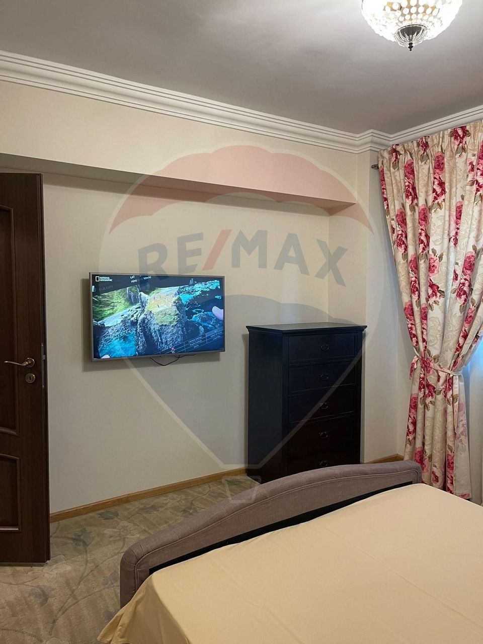 Apartament cu 2 camere de închiriat în zona Central