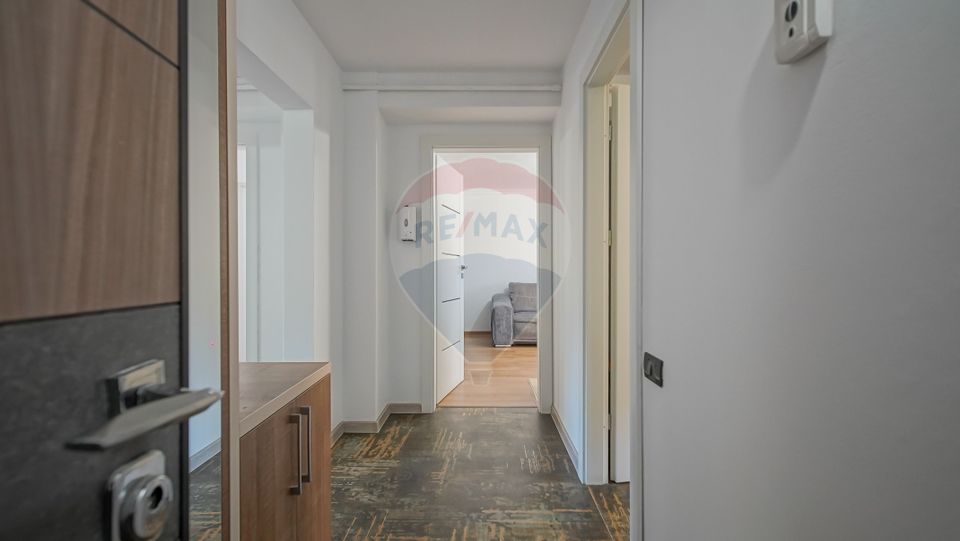 Comision 0 %! Apartament cu 4 camere de vânzare! Movilei