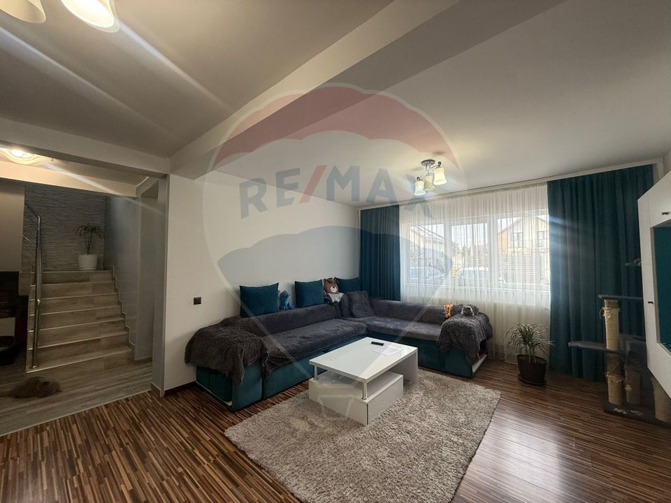 5 room House / Villa for sale