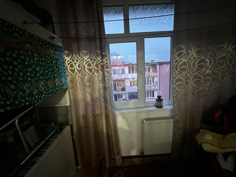 Apartament 2 camere, etaj 3 - str. George Cosbuc 19