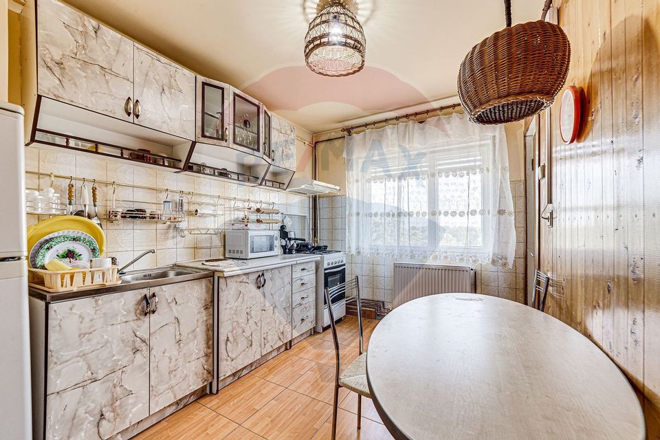 Apartament cu 2 camere de închiriat în zona Polivalenta