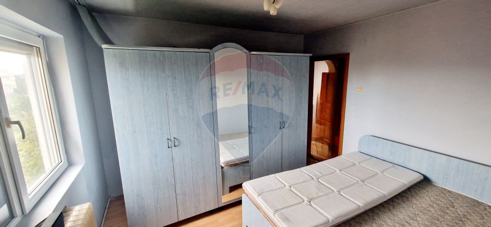 Apartament cu 3 camere de închiriat în zona Aurel Vlaicu