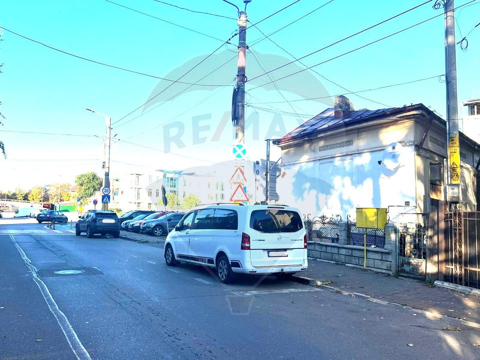 Casă / Vilă cu 2 camere de vânzare în zonă Centrală