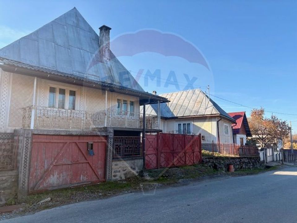 6 room House / Villa for sale