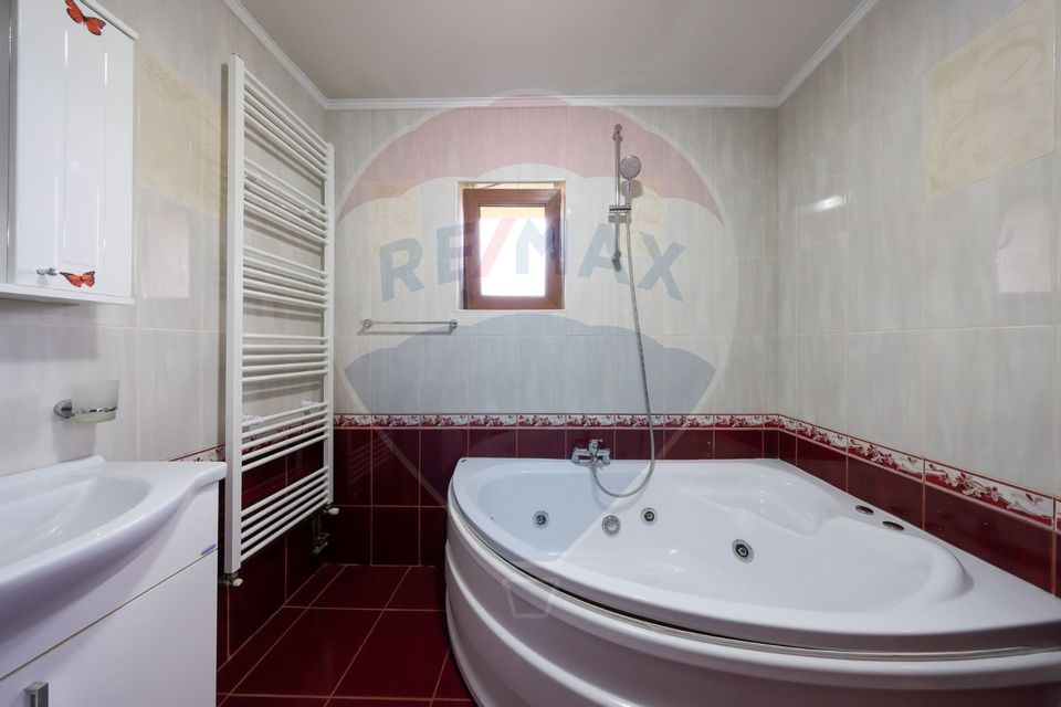 4 room House / Villa for sale