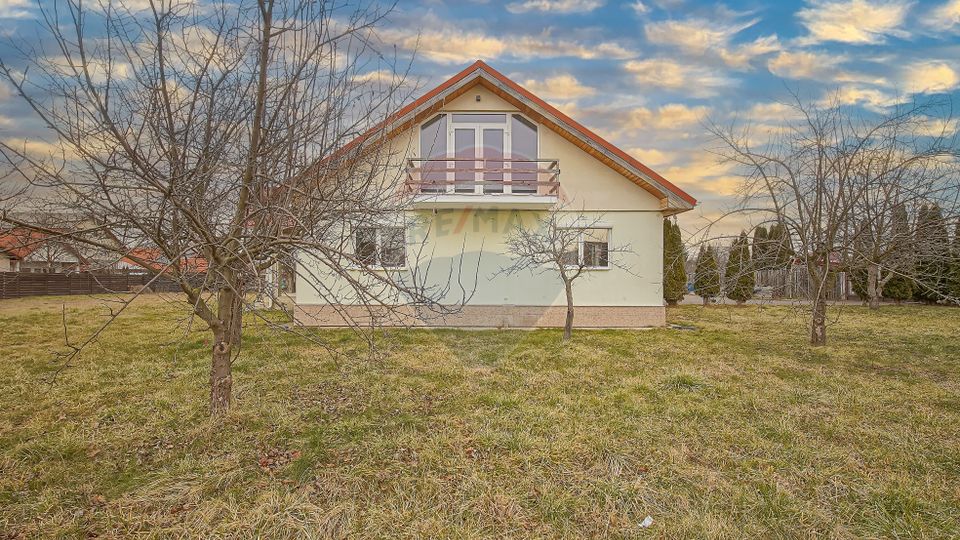 COMISION 0|VILA  STUPINI – 1.400 MP TEREN, 295 MP UTILI