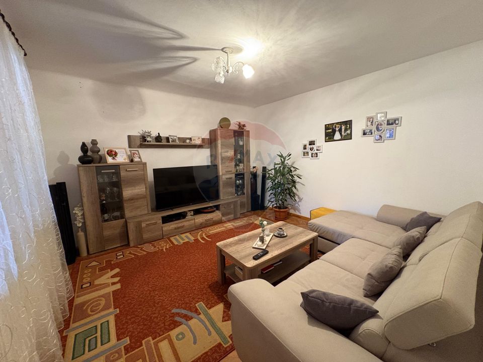 Casă in zona Mosnei, Str. Stejarului,  la cheie