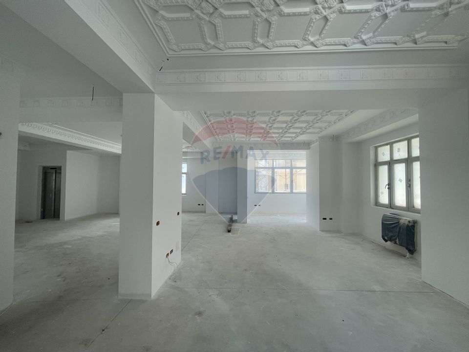 Casă / Vilă de închiriat în zona Aviatorilor