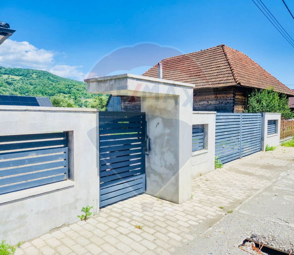 5 room House / Villa for sale