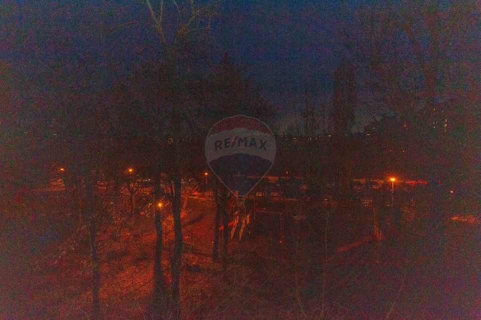 Apartament cu 2 camere decomandat de vanzare zona Dristor Baba Novac