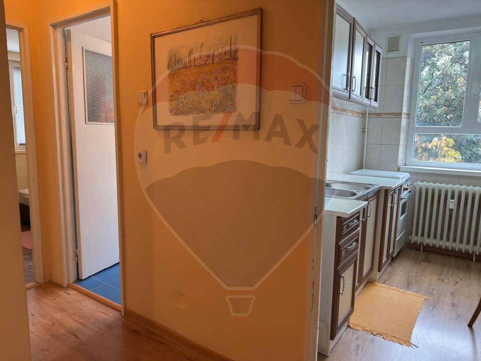 Apartament cu 2 camere de vânzare, strada Bucegi, zona Narcisa
