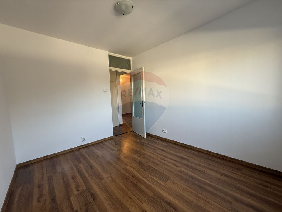 4 room Apartment for rent, Valea Aurie area