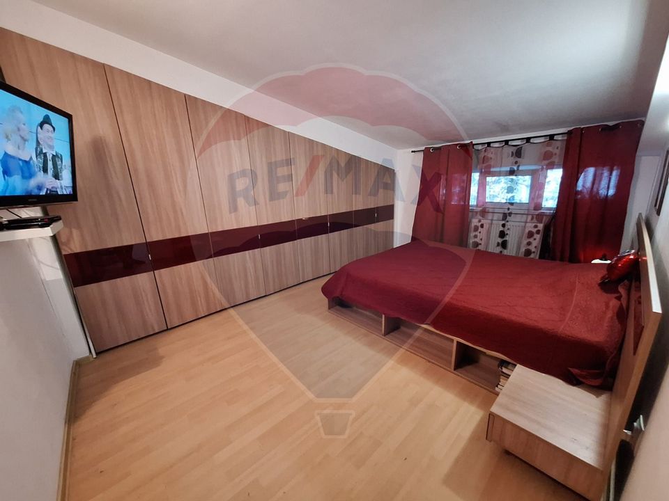 Apartament cu 3 camere de vanzare in Constanta -Km5