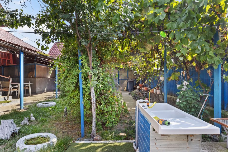 Casă de vânzare cu 5 camere- Nădab, oraș Chișineu-Criș, județul Arad.