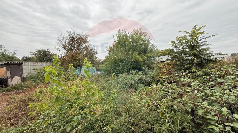 Teren cu Spatiu Comercial Functional Dambovita