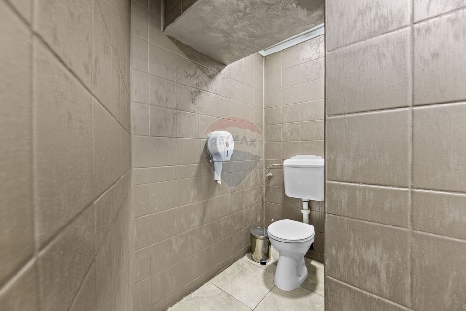 140sq.m Commercial Space for rent, Central area