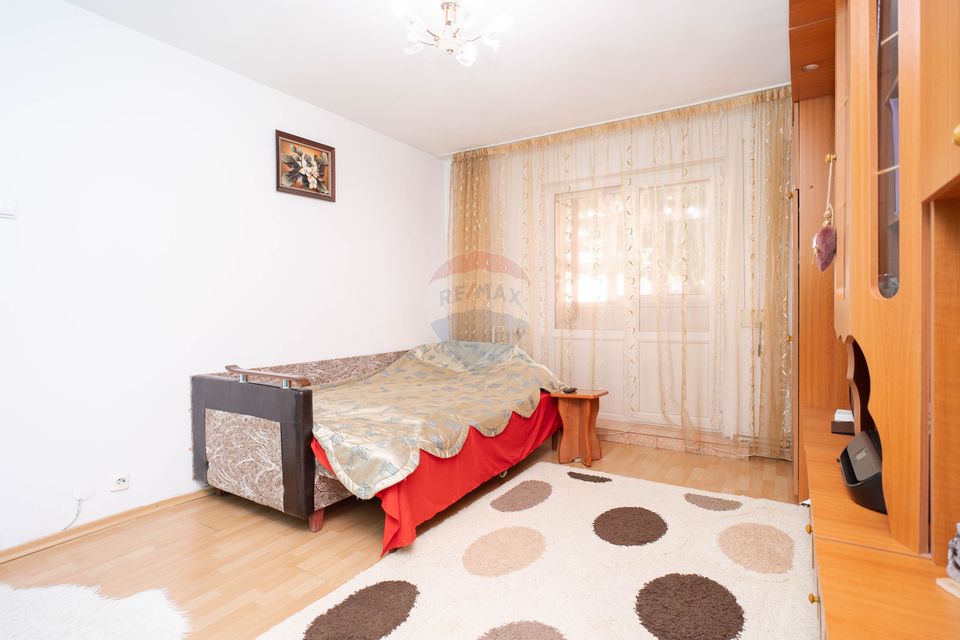 2 room Apartment for sale, Baza 3 area