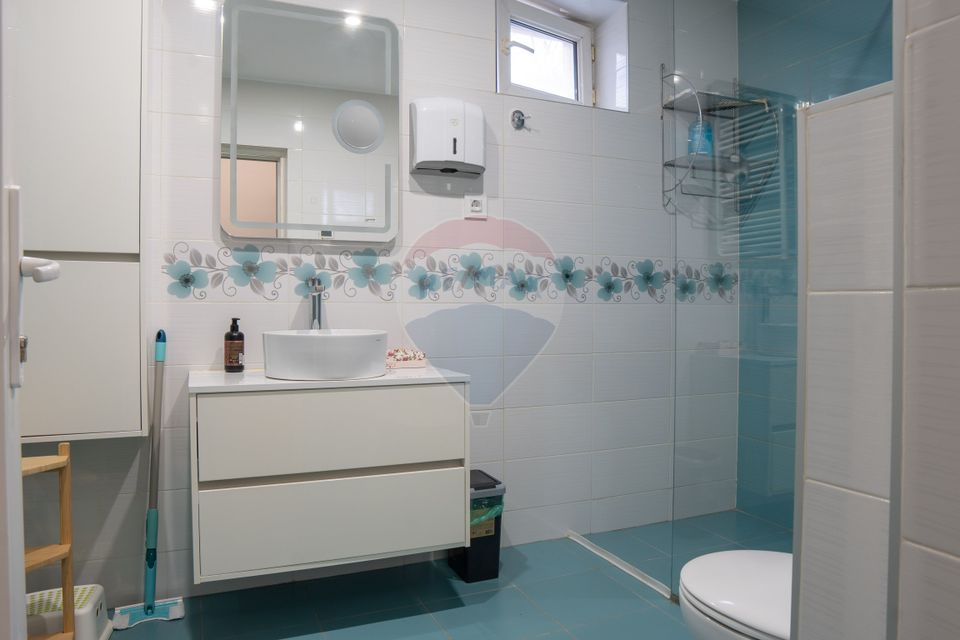 DE VANZARE Reședință Premium cu Piscină și Teren Generos – Chiajna