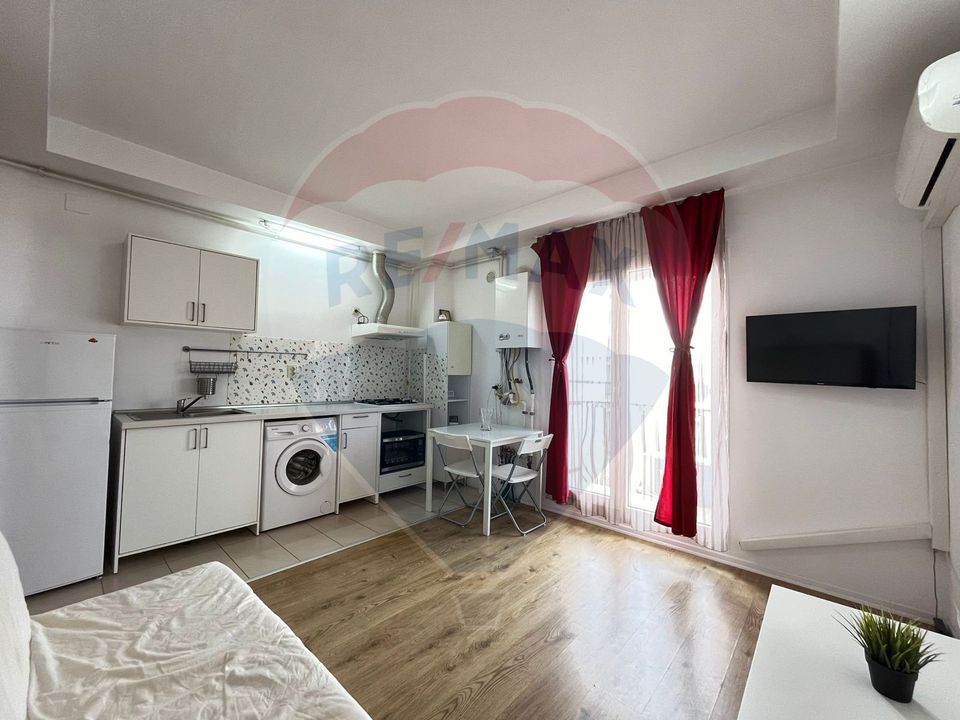 Apartament cu 2 camere de inchiriat - Cosmopolis - centrala proprie