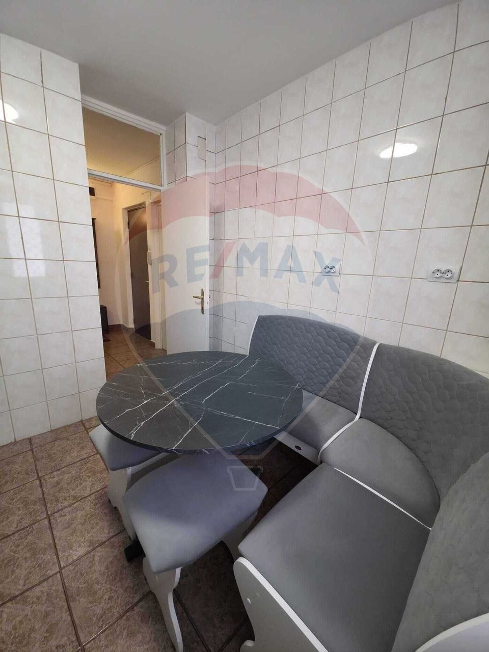 2 room Apartment for rent, Garii area