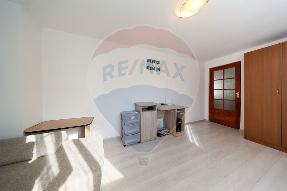 Casă cu 5 camere si curte, de vânzare, zona Centrul Istoric!