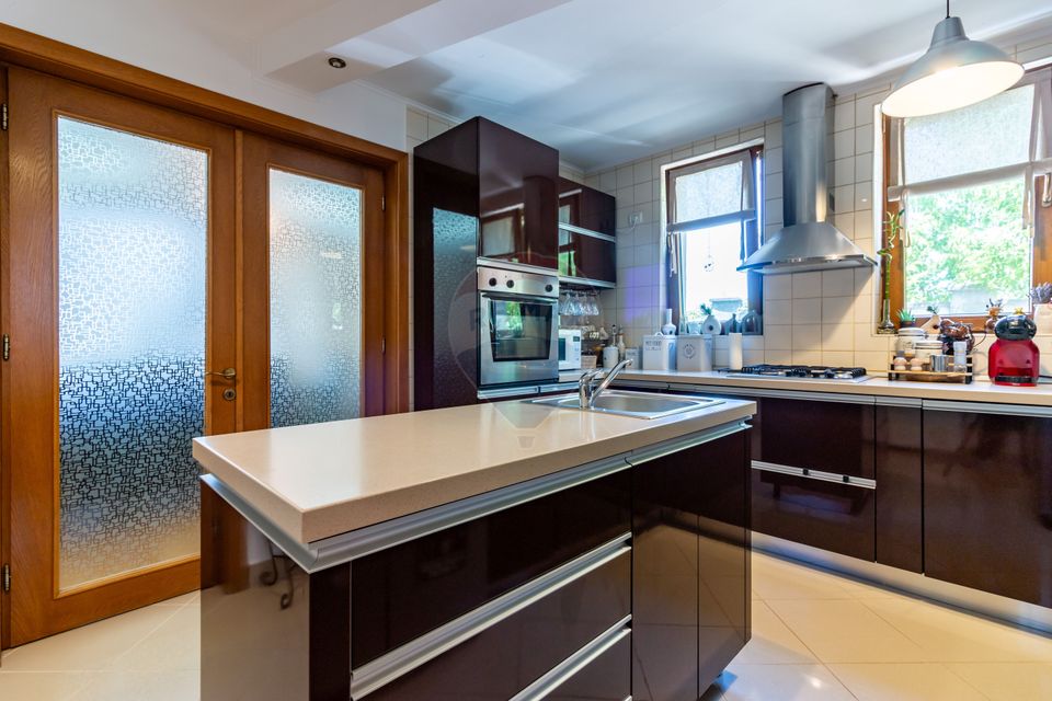 House / Villa for sale in Corbeanca, Blue Lagoon, near the lake