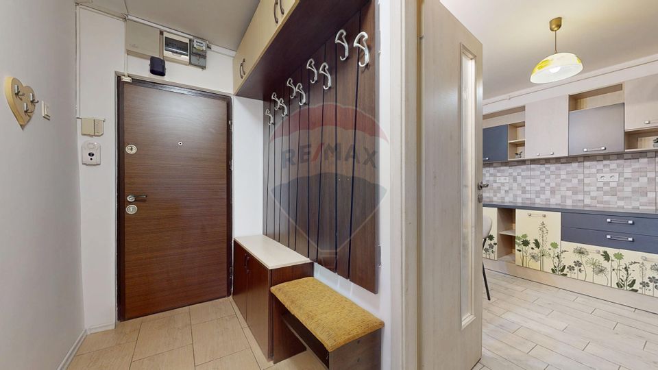 REZERVAT - Apartament 4 camere Astra