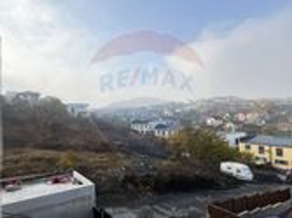 Land 633sqm Dezmir / None