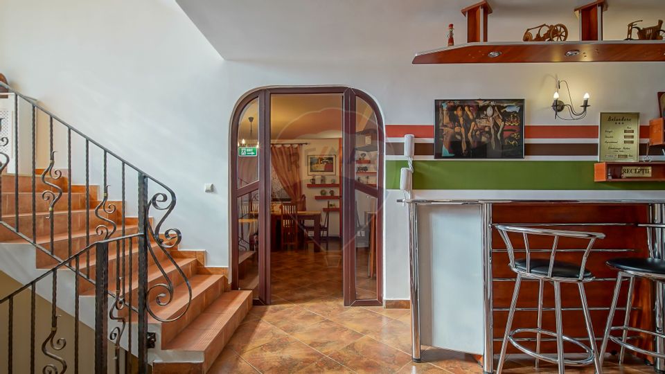 Casă / Vilă de vânzare în Râșnov, afacere-Pensiune clasificată