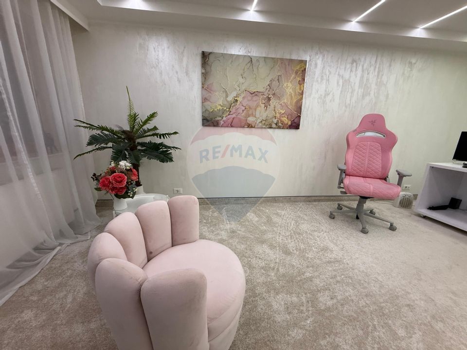 De inchiriat Casă / Vilă 7 camere + curte zona Vatra Luminoasa